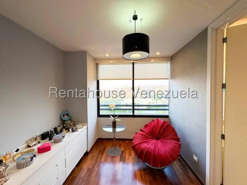 Apartamento (Penthouse) en Venta en Colinas de Valle Arriba, Distrito Metropolitano - 24