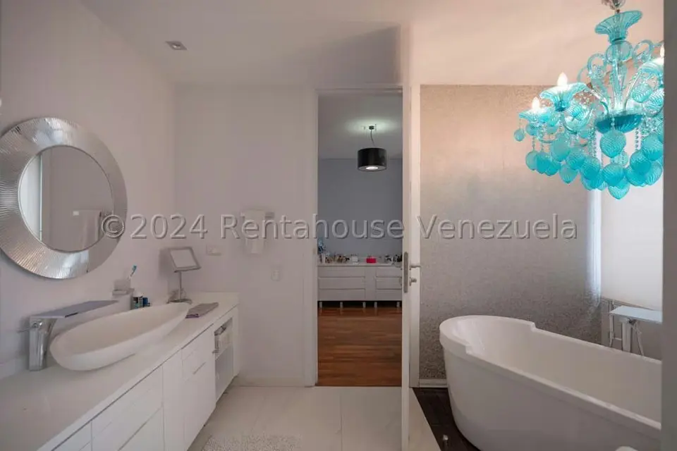 Apartamento (Penthouse) en Venta en Colinas de Valle Arriba, Distrito Metropolitano - 25