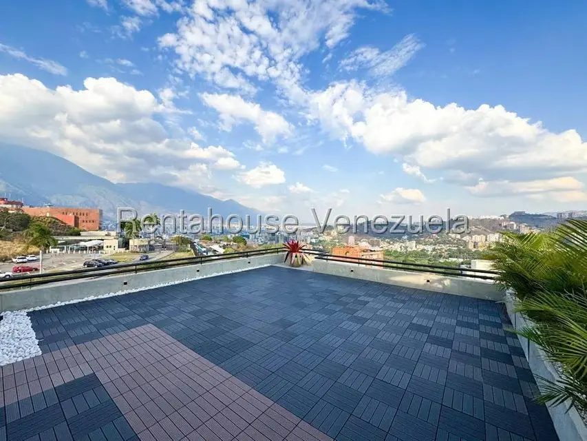 Apartamento (Penthouse) en Venta en Colinas de Valle Arriba, Distrito Metropolitano - 39