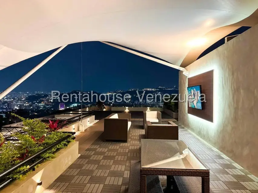 Apartamento (Penthouse) en Venta en Colinas de Valle Arriba, Distrito Metropolitano - 40