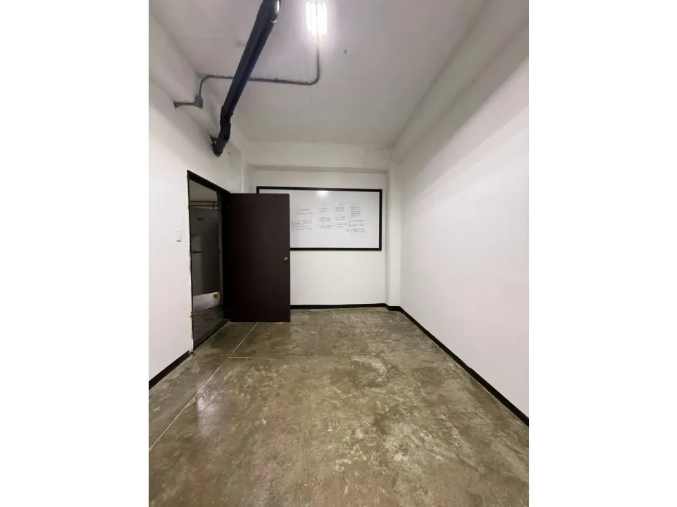 Vendo edificio industrial 2529m2 El Llanito 0562 - 12