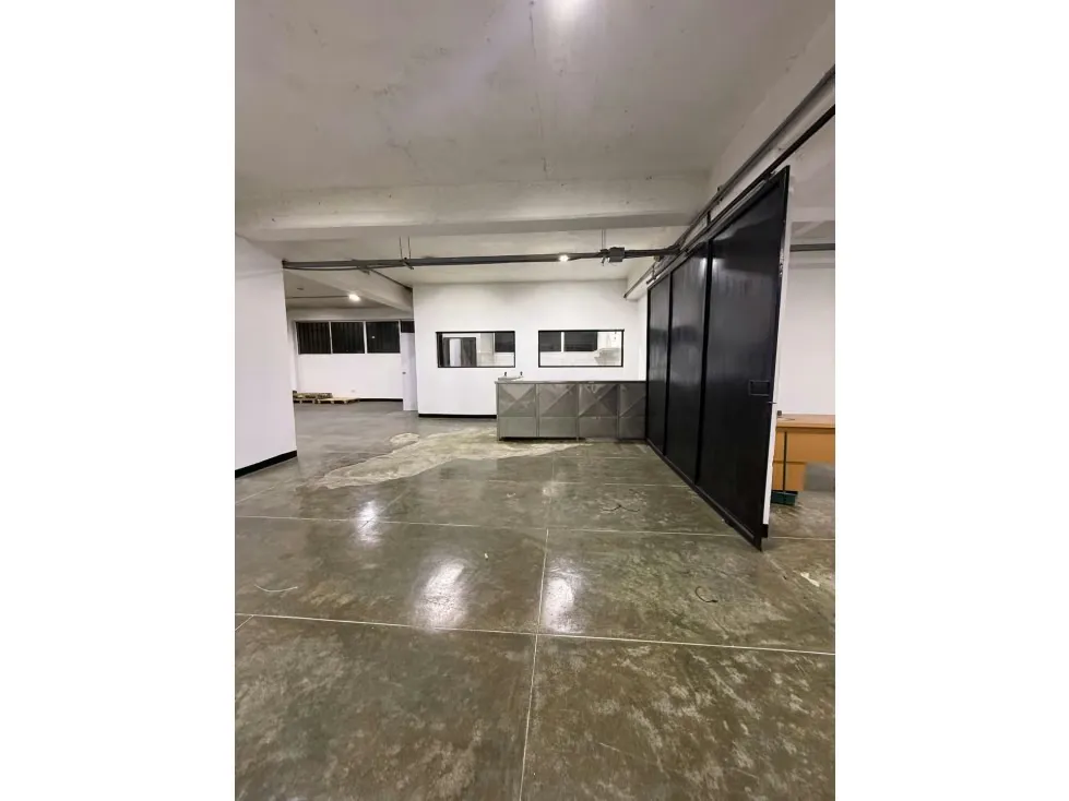 Vendo edificio industrial 2529m2 El Llanito 0562 - 16