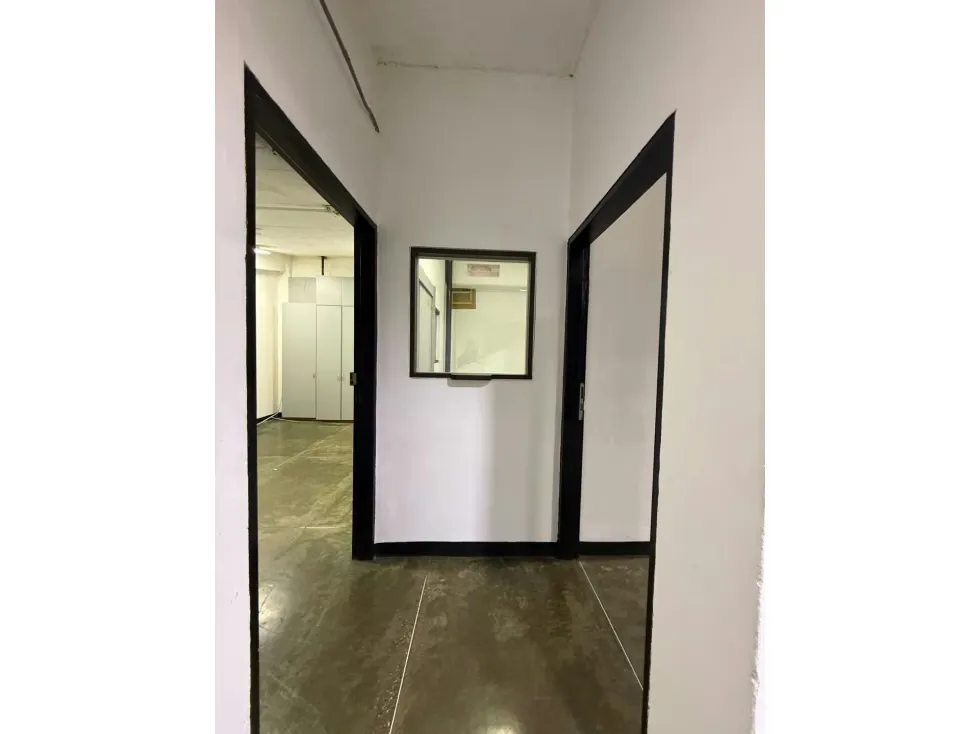 Vendo edificio industrial 2529m2 El Llanito 0562 - 18