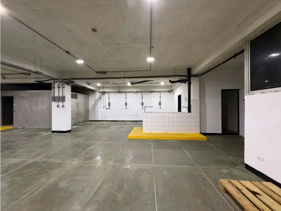 Vendo edificio industrial 2529m2 El Llanito 0562 - 3