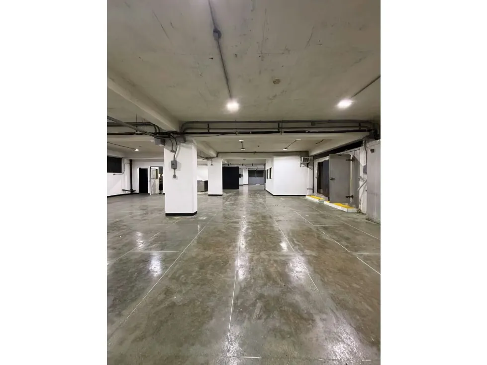 Vendo edificio industrial 2529m2 El Llanito 0562 - 4