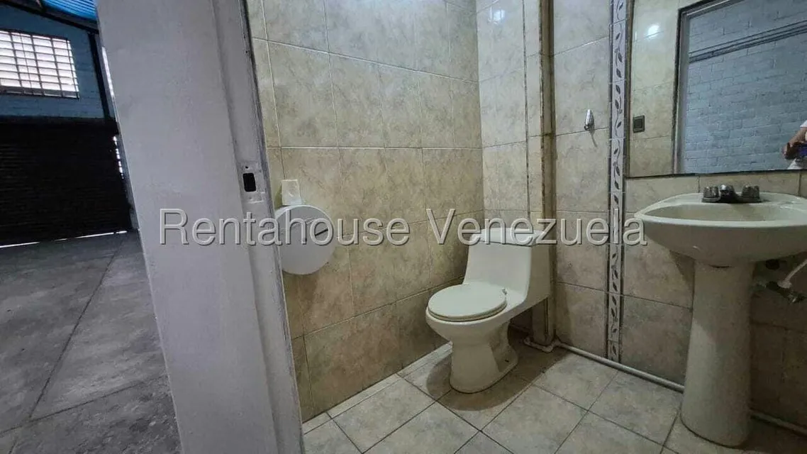 Local Comercial en Venta en Zona Industrial, Carabobo - 11