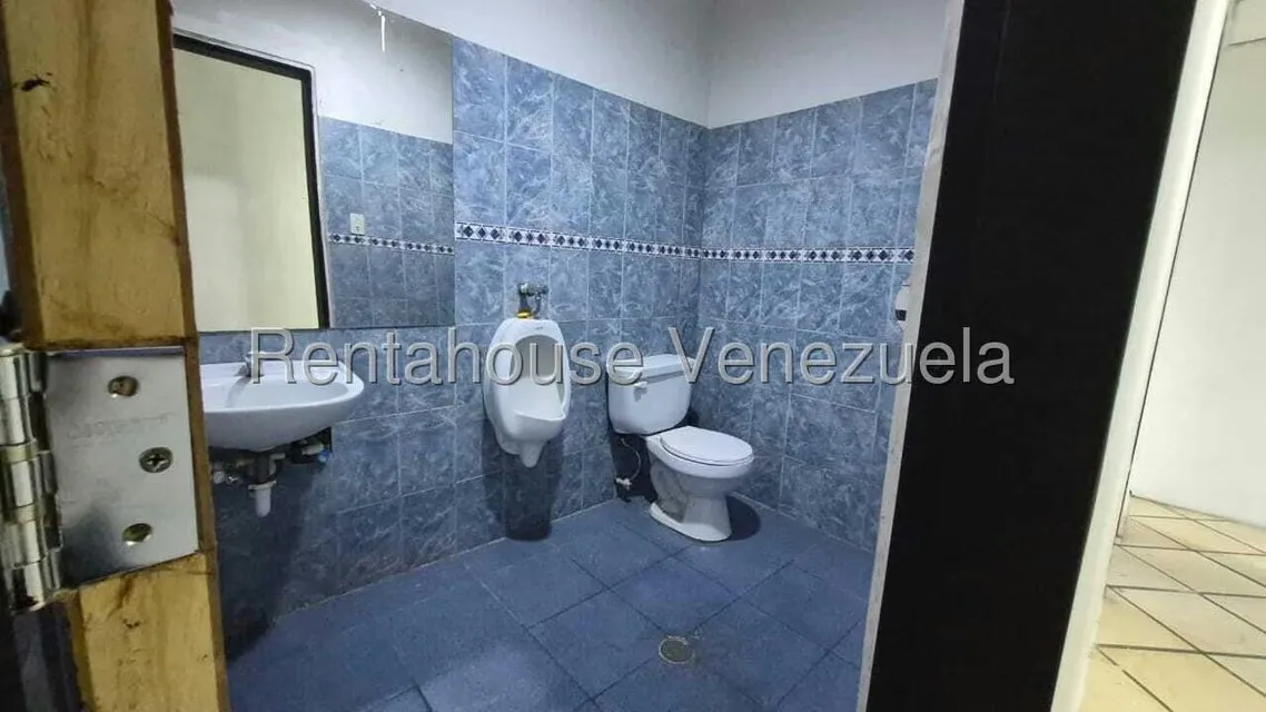 Local Comercial en Venta en Zona Industrial, Carabobo - 23