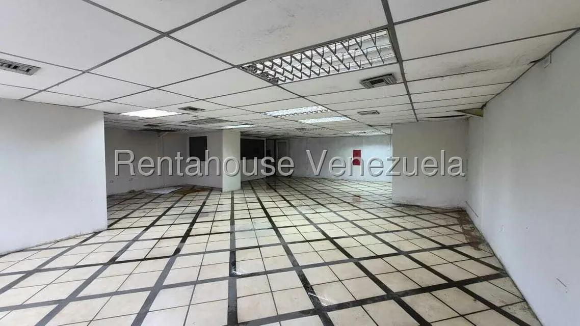 Local Comercial en Venta en Zona Industrial, Carabobo - 26