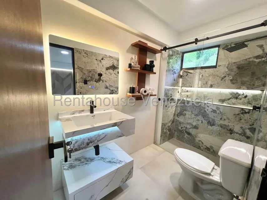 Apartamento (1 Nivel) en Venta en Chuao, Distrito Metropolitano - 12