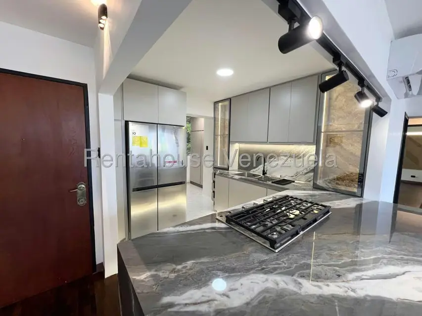 Apartamento (1 Nivel) en Venta en Chuao, Distrito Metropolitano - 7