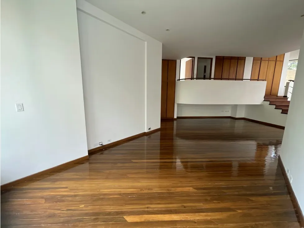 En venta casa 1000m2 5h+2s/5.5b+2s/ 6p El Peñón - 8