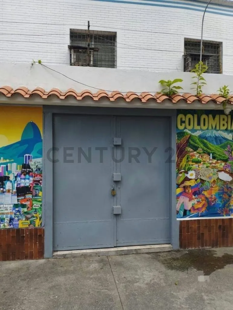 Local Comercial a pie de calle en Los Chaguaramos , Caracas