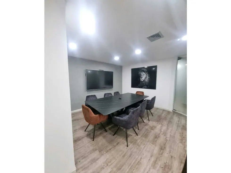 Alquilo oficina 316 m2 Chuao 7868 - 4
