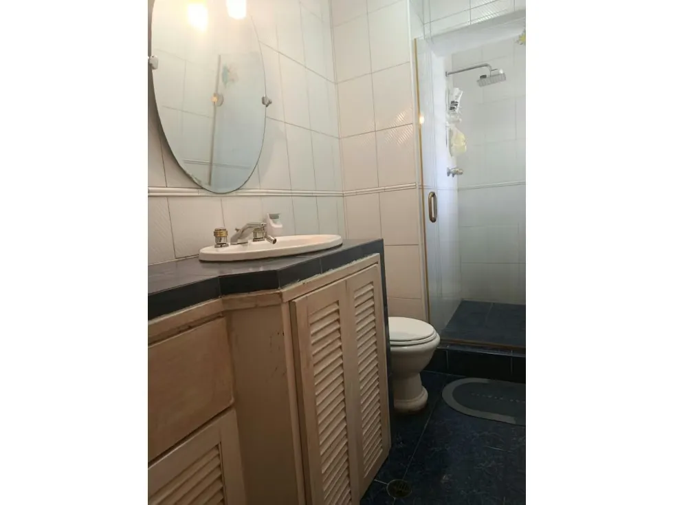 Apartamento en venta 86m², La Urbina, calle 3A - 6