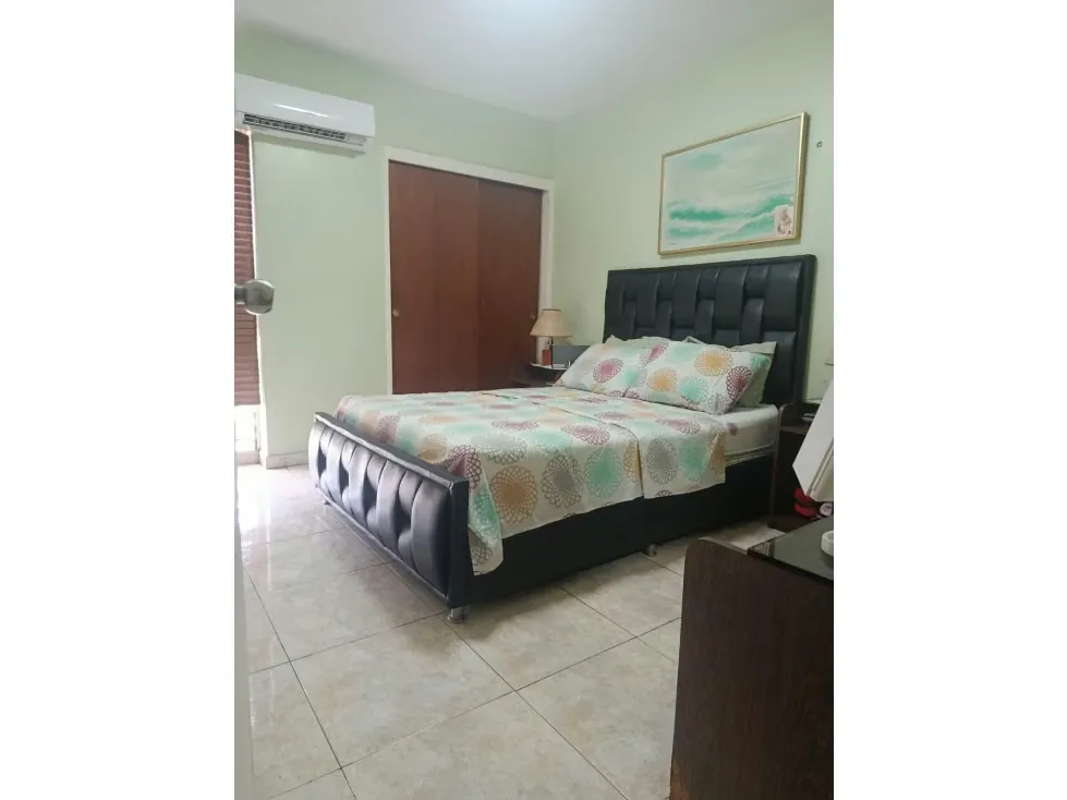 Apartamento en venta 86m², La Urbina, calle 3A - 7
