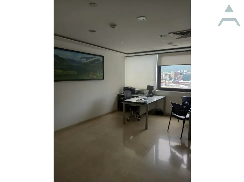 Se vende oficina 400m2 Chuao - 16