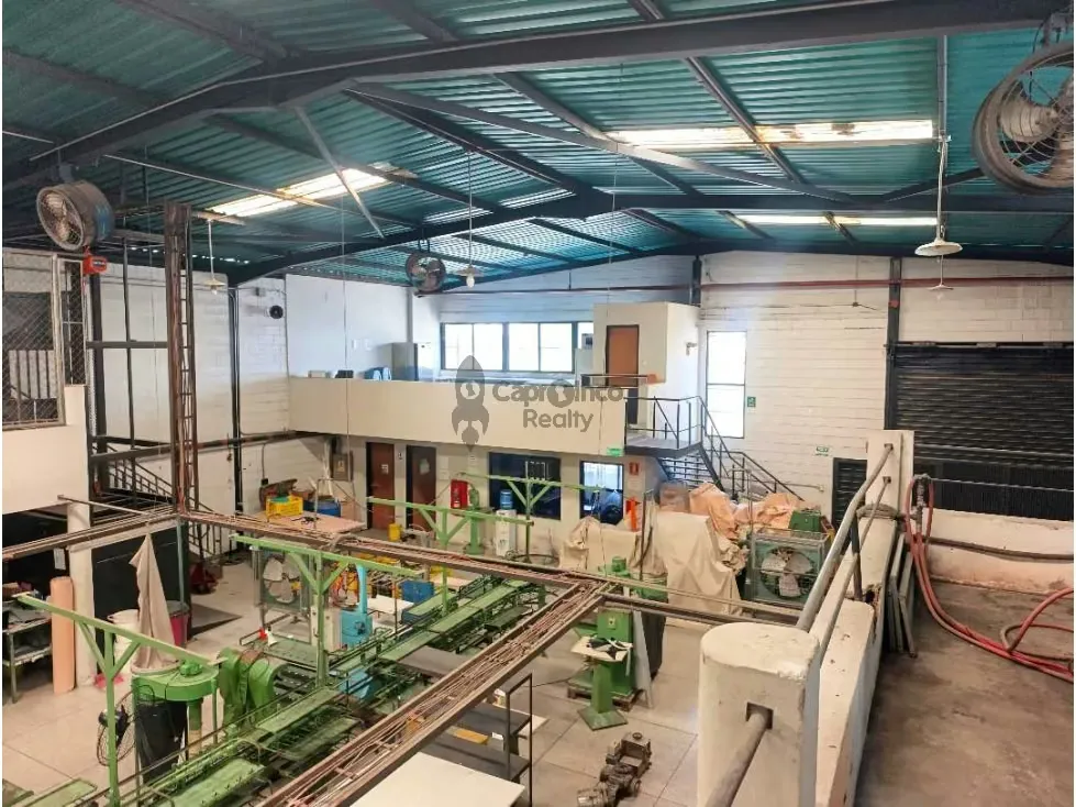 FONDO DE COMERCIO EN VENTA | FÁBRICA DE CALZADO EQUIPADA EN VALENCIA