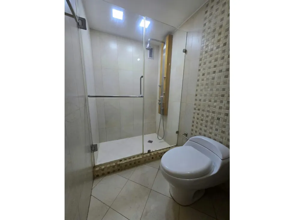 APARTAMENTO EN ALQUILER 65 M2 - URB EL ROSAL - 8