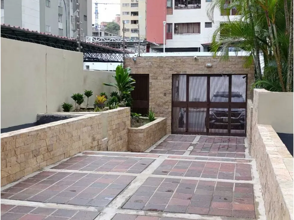 Vendo apartamento 83m2 Guaicay 6597