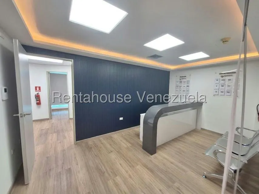 Oficina en Venta en Zona Industrial, Carabobo - 2
