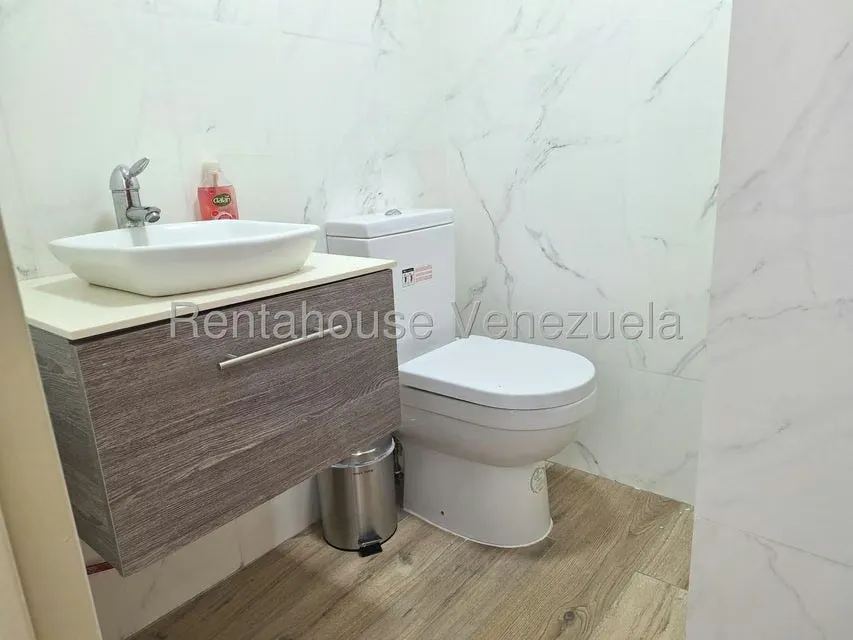 Oficina en Venta en Zona Industrial, Carabobo - 21