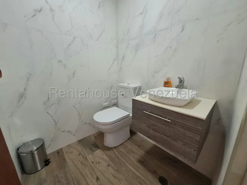 Oficina en Venta en Zona Industrial, Carabobo - 23