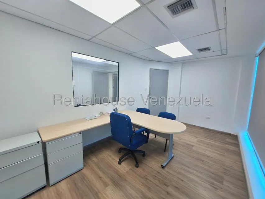 Oficina en Venta en Zona Industrial, Carabobo - 9
