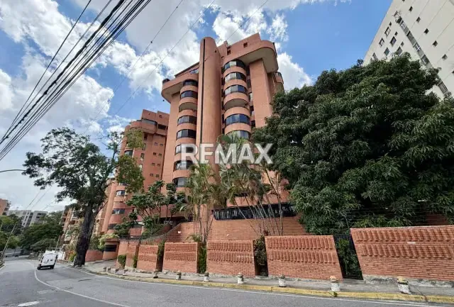 EN VENTA | Hermoso y Exclusivo Apartamento en Los Chorros 140m2