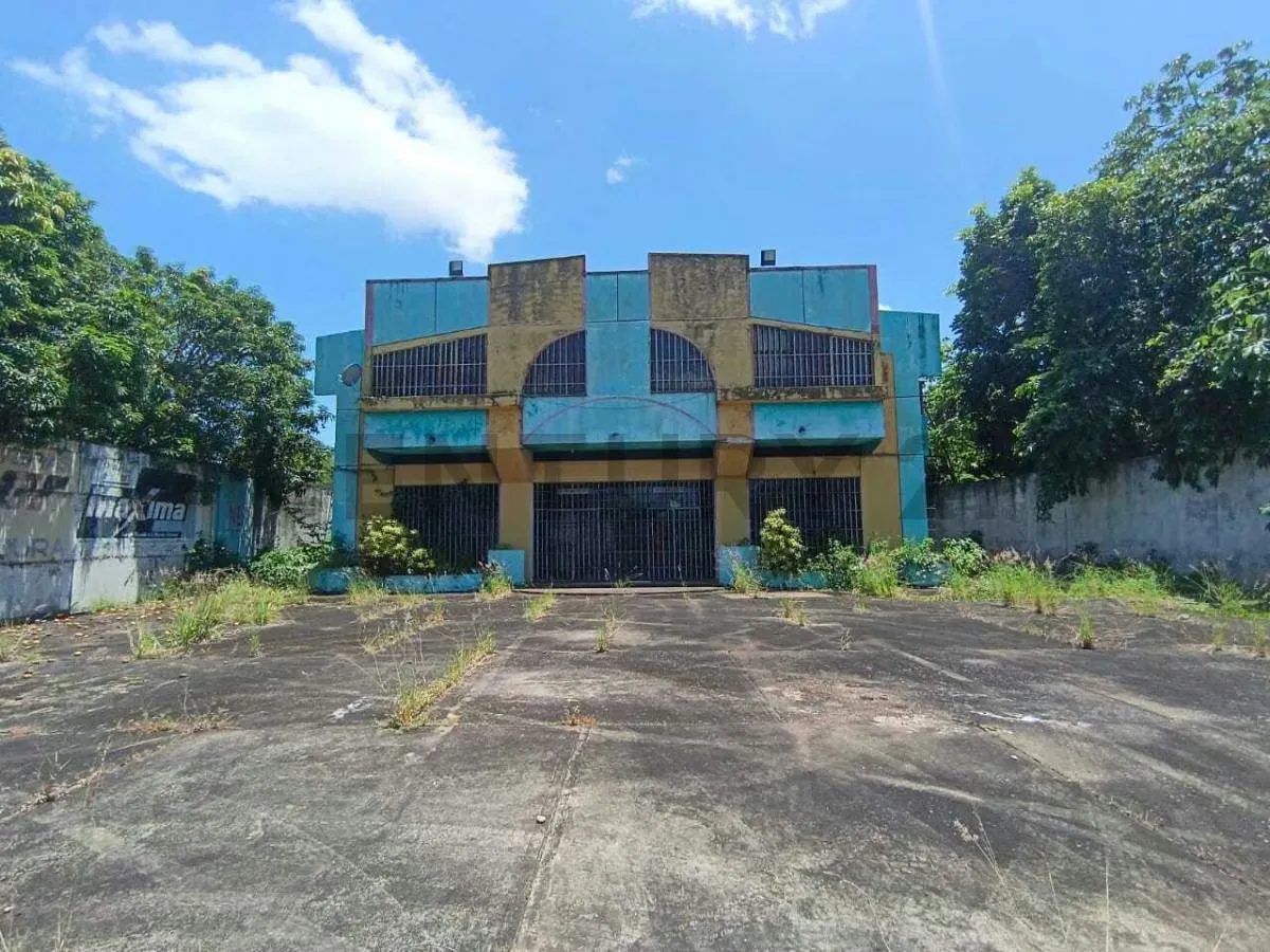 Inmueble Comercial Industrial, en zona de alta incidencia comercial