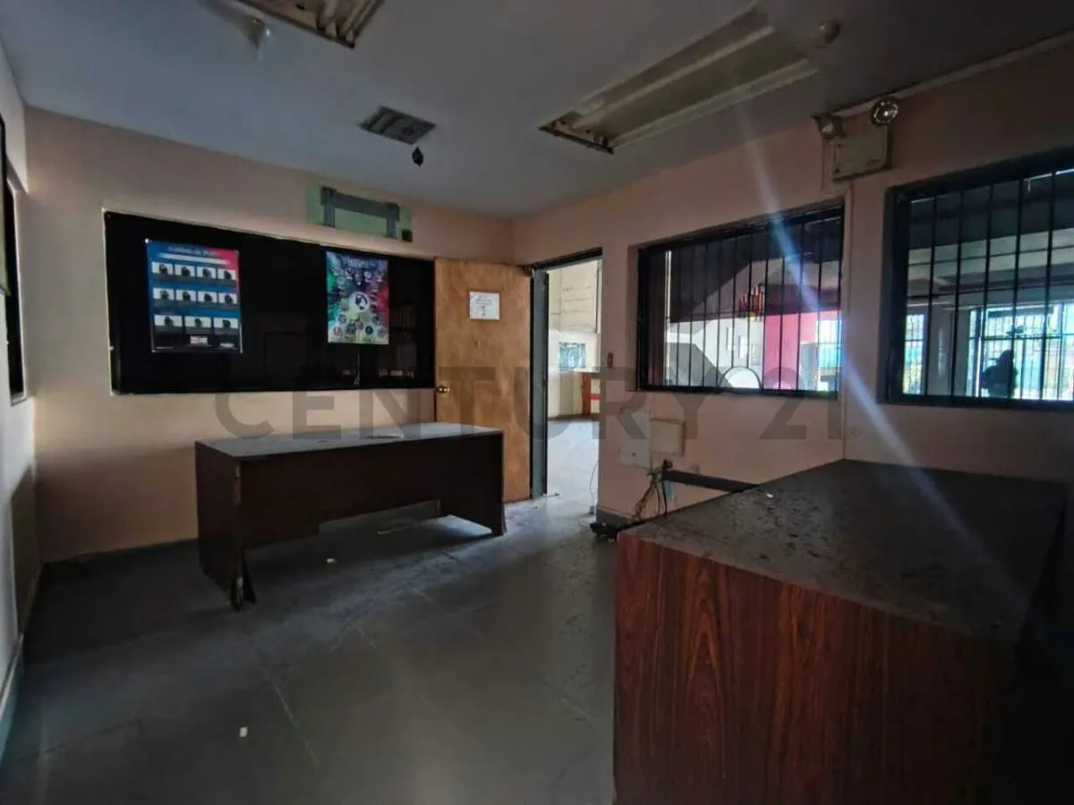 Inmueble Comercial Industrial, en zona de alta incidencia comercial - 7