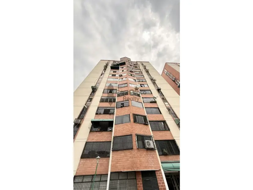 Cómodo apartamento en venta con pozo propio