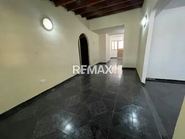 casa en venta, urb Doña Emilia - 10