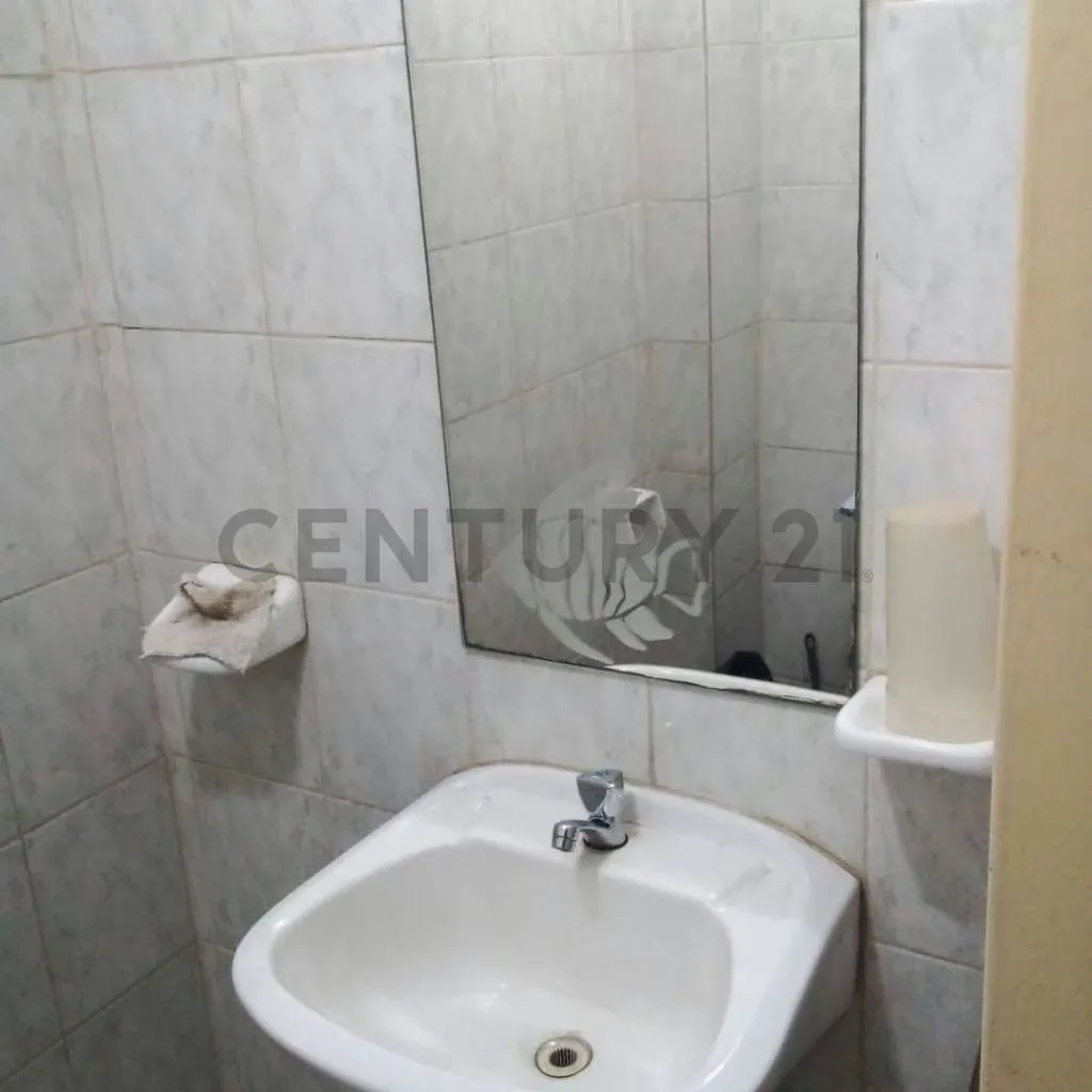 Venta Local. Centro Comercial Oasis ZT - 4