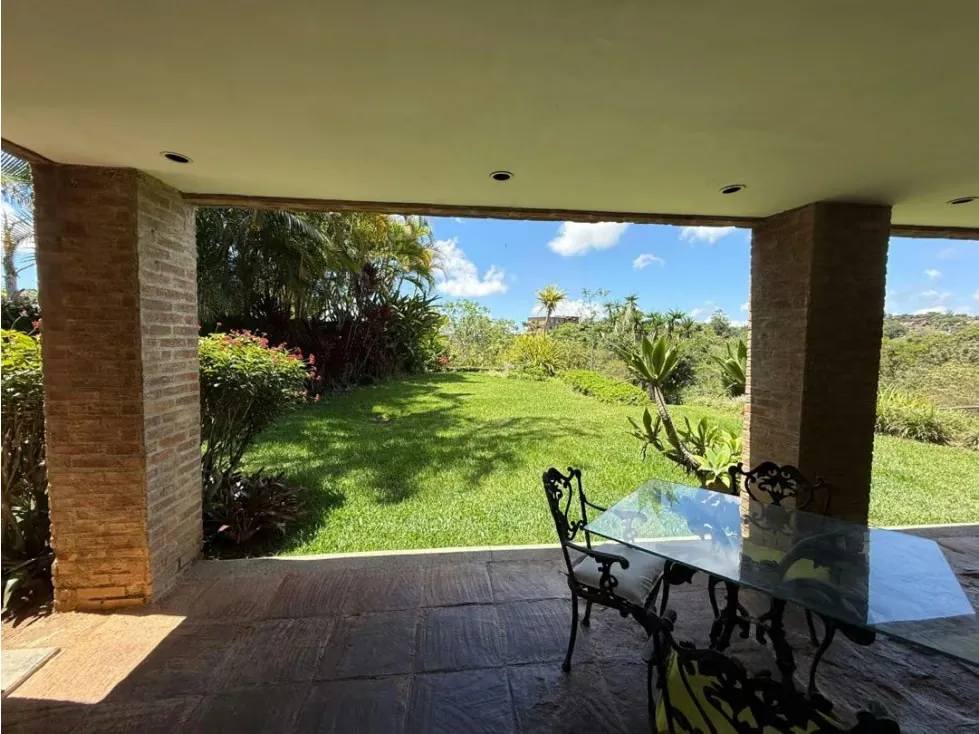 Casa en alquiler 370m2 4H+2S/4.5B+S/6P La Lagunita - 2