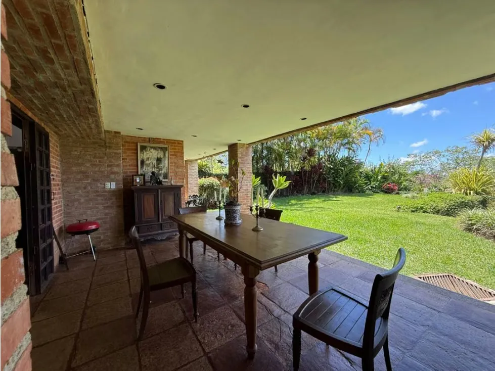 Casa en alquiler 370m2 4H+2S/4.5B+S/6P La Lagunita - 4