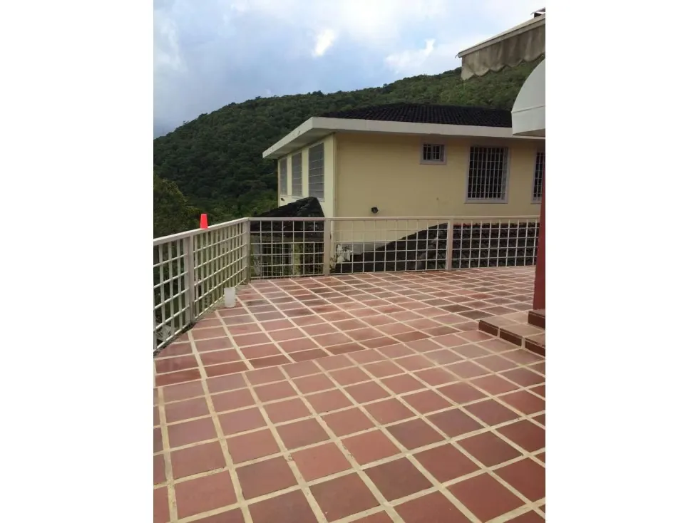 Se vende casa 817m2 4h+s/5b/4p Los Guayabitos 3725 - 4