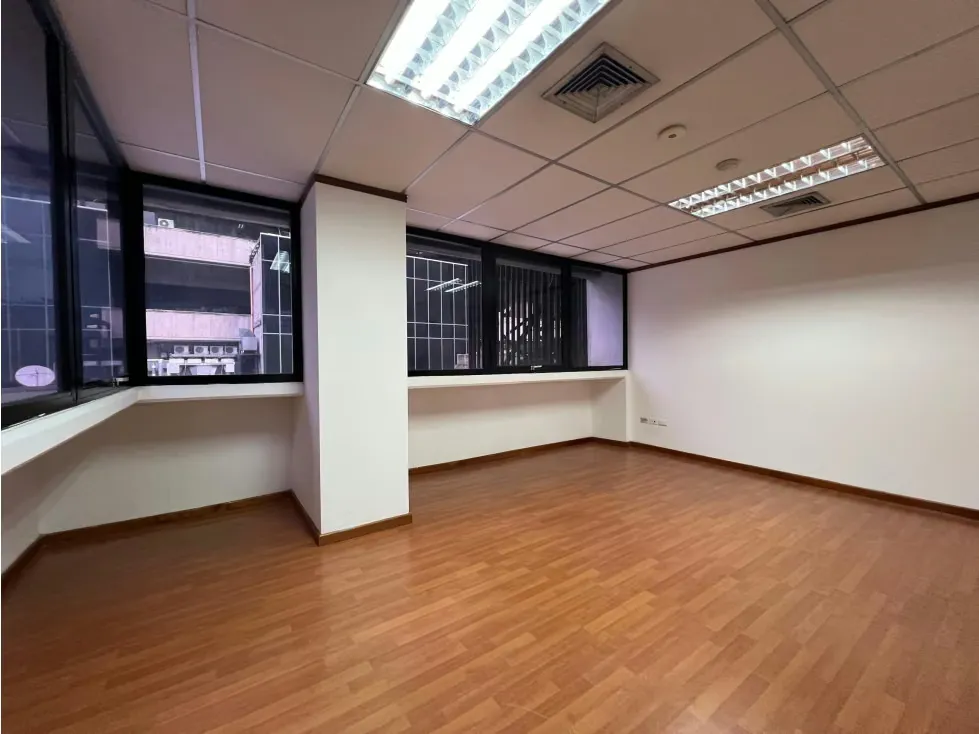 Se vende/alquila oficina 206,40m² El Rosal - 2