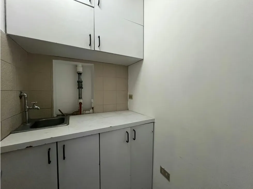 Se vende/alquila oficina 206,40m² El Rosal - 25