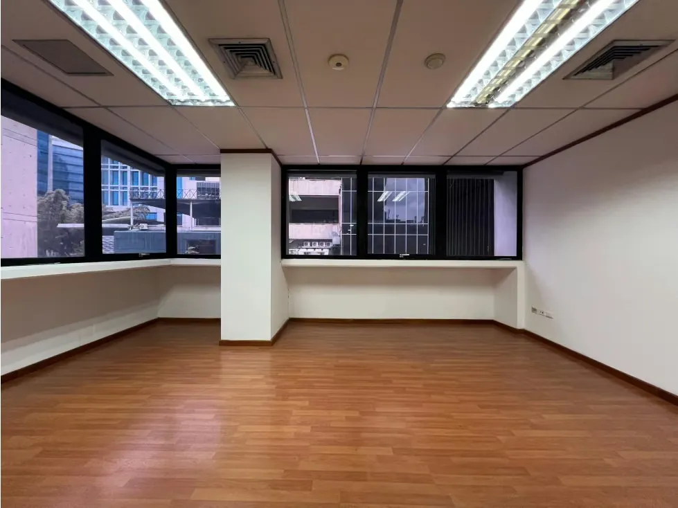 Se vende/alquila oficina 206,40m² El Rosal - 4