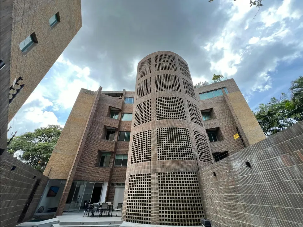 Se vende Apto PB 385m²+140m² jardin/terraza 5h+1s/5b+s/4p Altamira