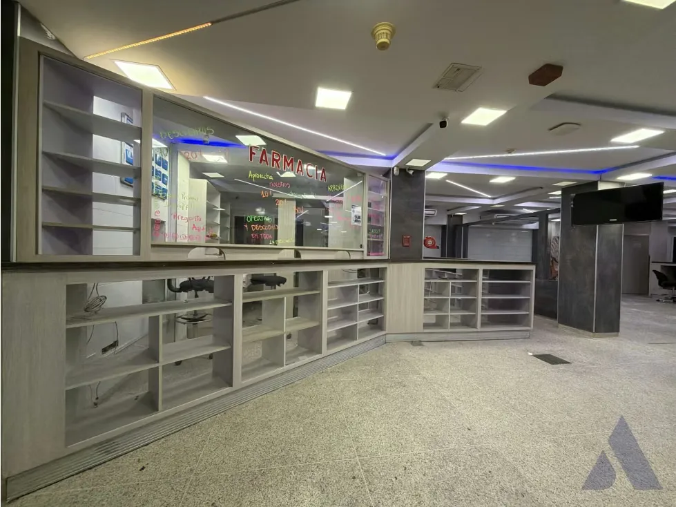 Vendo edificio 200m2 Catia 7950 - 2