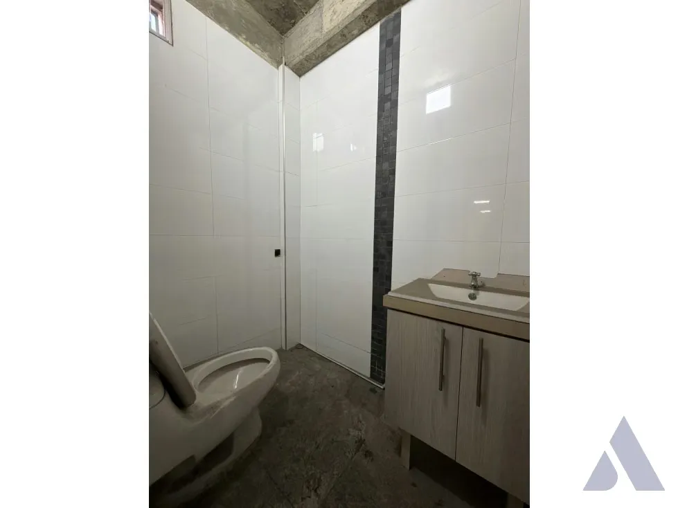 Vendo edificio 200m2 Catia 7950 - 15