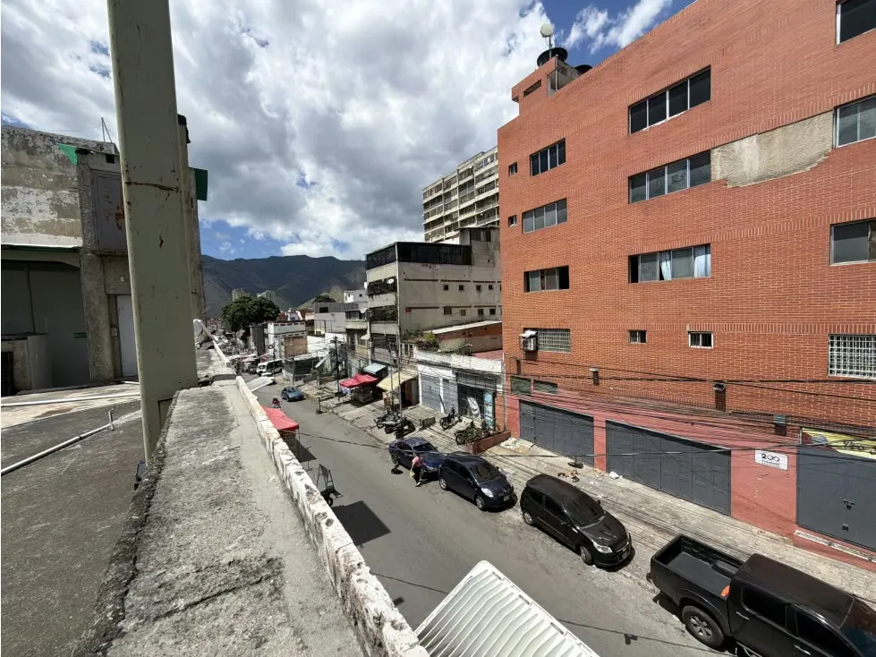 Vendo edificio 200m2 Catia 7950 - 21