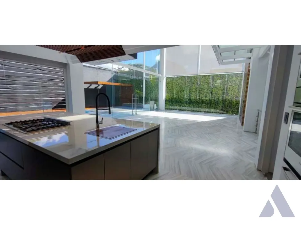 Se vende casa 500m2 La Floresta 3768 - 13