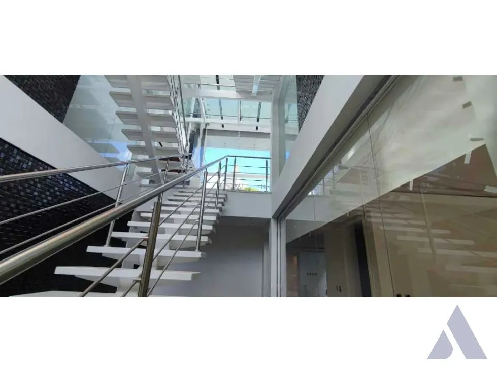 Se vende casa 500m2 La Floresta 3768 - 27