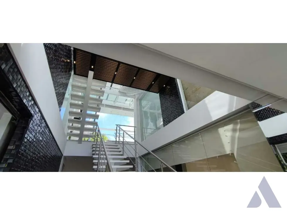 Se vende casa 500m2 La Floresta 3768 - 6