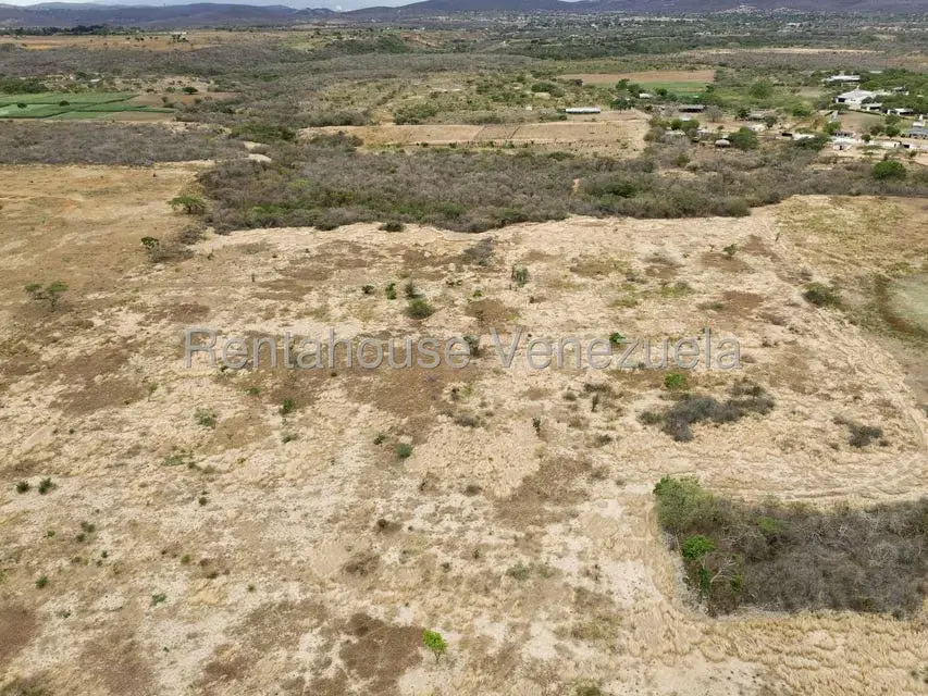 Terreno (Comercial) en Venta en Parroquia Tamaca, Lara - 18