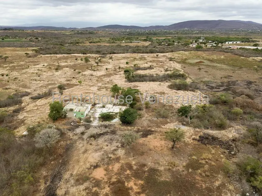 Terreno (Comercial) en Venta en Parroquia Tamaca, Lara - 22