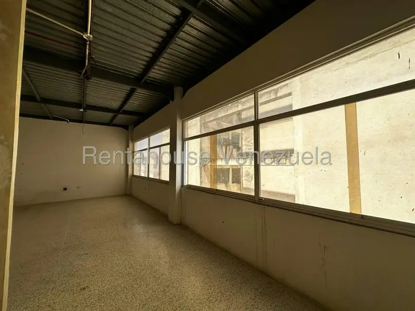 Local Comercial en Alquiler en Parroquia Concepcion, Lara - 21