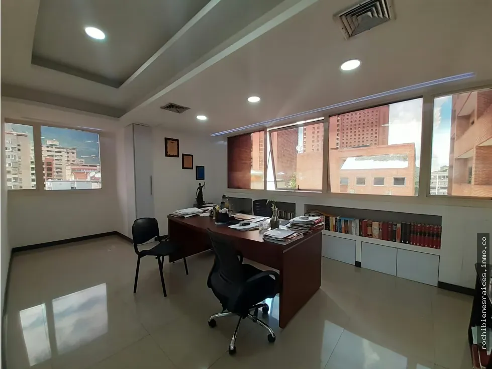 CENTRO SOLANO PLAZA EN SABANA GRANDE OFICINA EN VENTA - 17